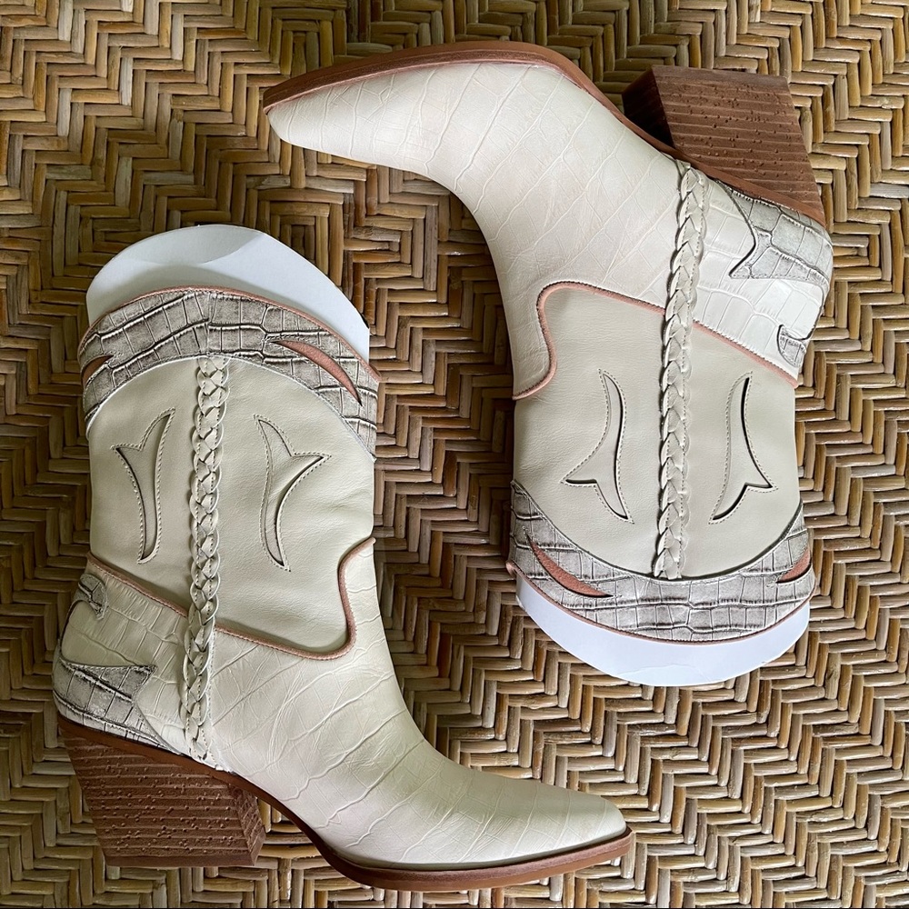 Dolce Vita Ivory Crocodile Leather Western Booties, Size 8.5